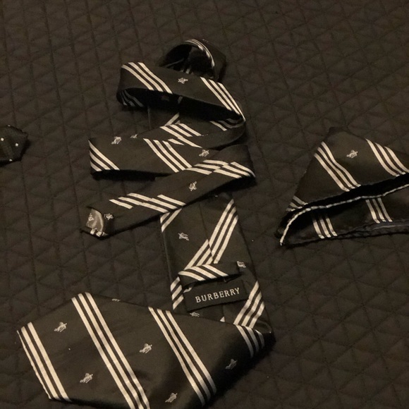 Men’s Tie and Pocket Square - Picture 2 of 3